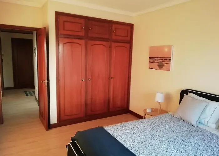 Sailorman House Авейру